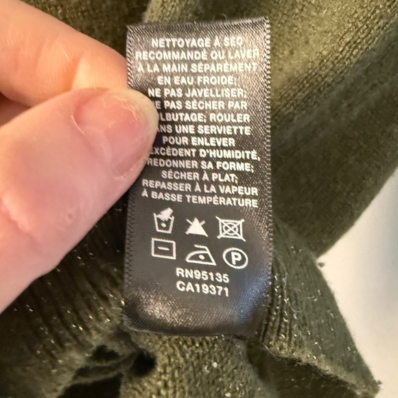 Lafayette 148 NY 100% Cashmere Turtleneck Sweater Pine Green Metallic Trim M - Picture 5 of 8